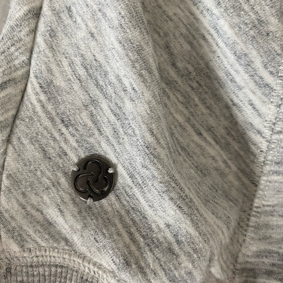 Zella Sz M EUC Pullover - Picture 4 of 4